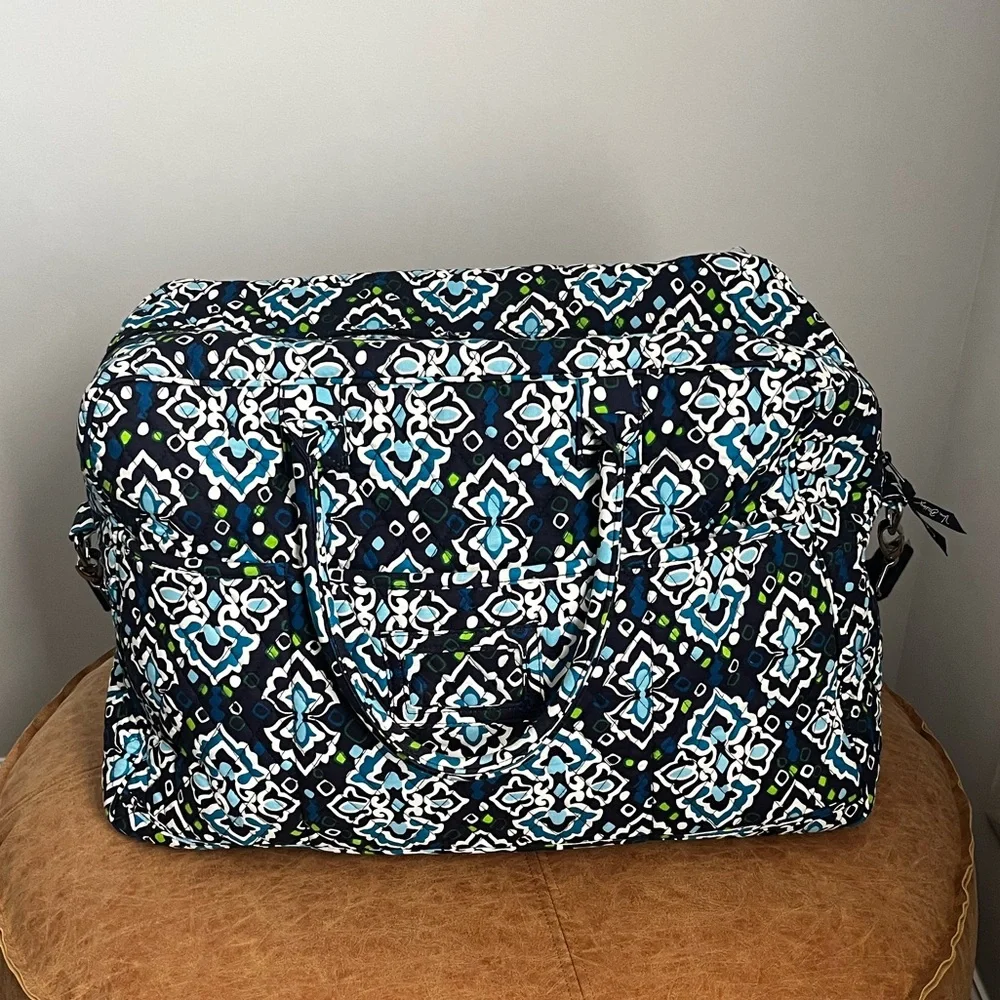 Vera Bradley Large Weekender Traveler Bag - Picture 4 of 9